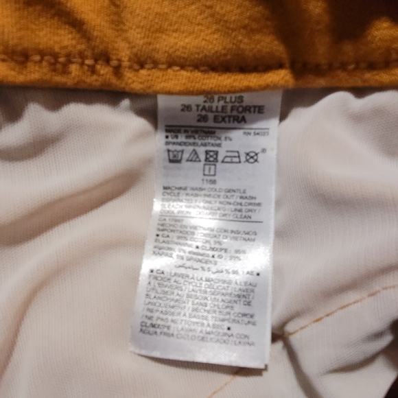 Old Navy pixie pants, size 26 - Picture 3 of 3